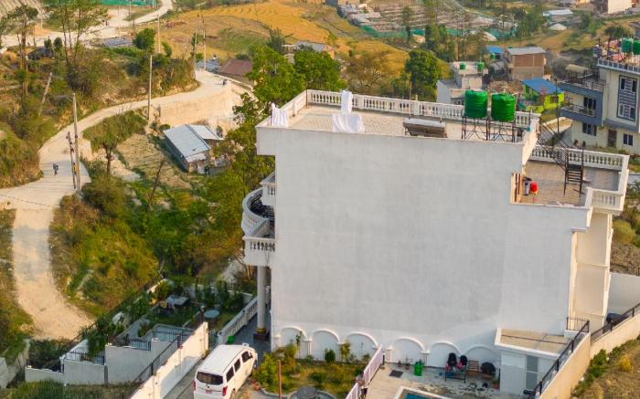 The White House Villa