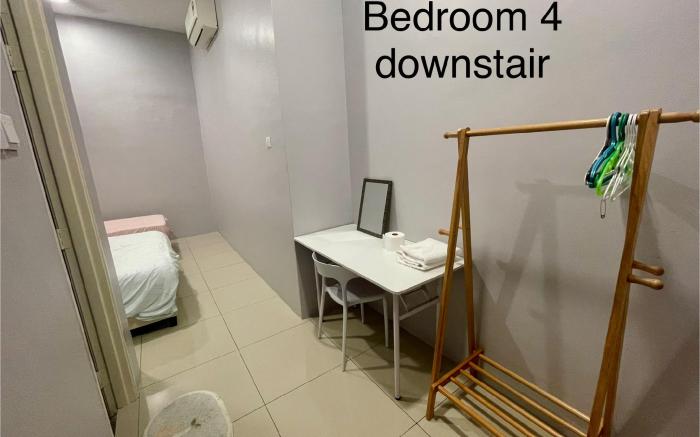 F4 ROOM 4 PRIVATE BATHROOM 4B12B 5 min City Center