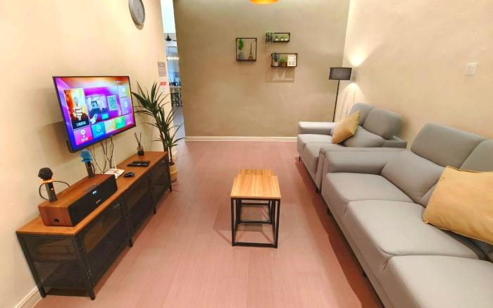 Gateway~Sri Klg 11pax@ KTV/Neflix/Town