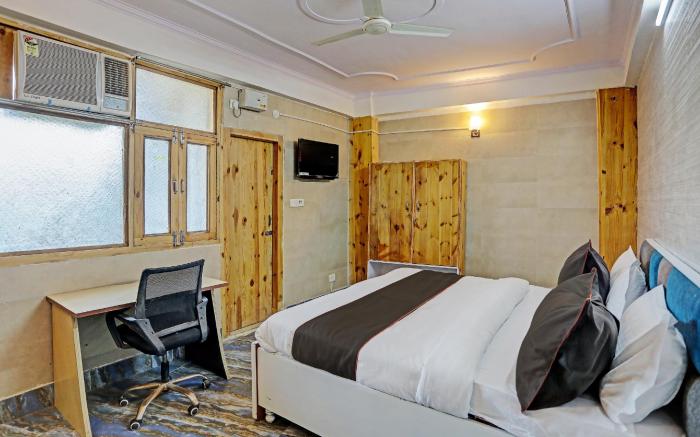 Super Sector 64 Umen Hotel Nearby Aadarsh Pariksha Kendra