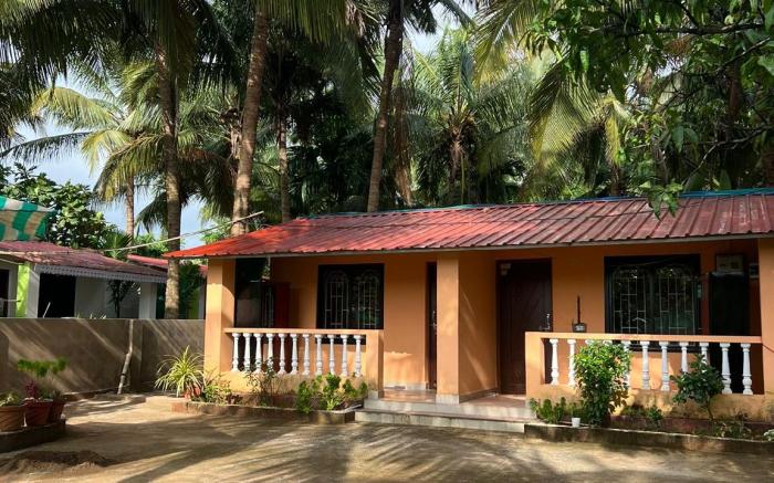 Whoopers Party Hostel, Palolem