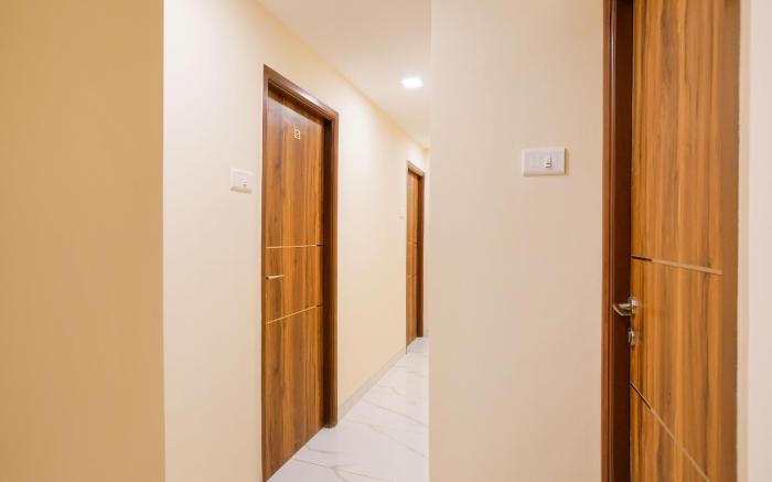 Hotel O King Residency Near Bharat Talkies