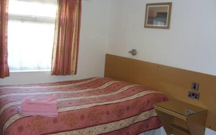 Claxton Hotel