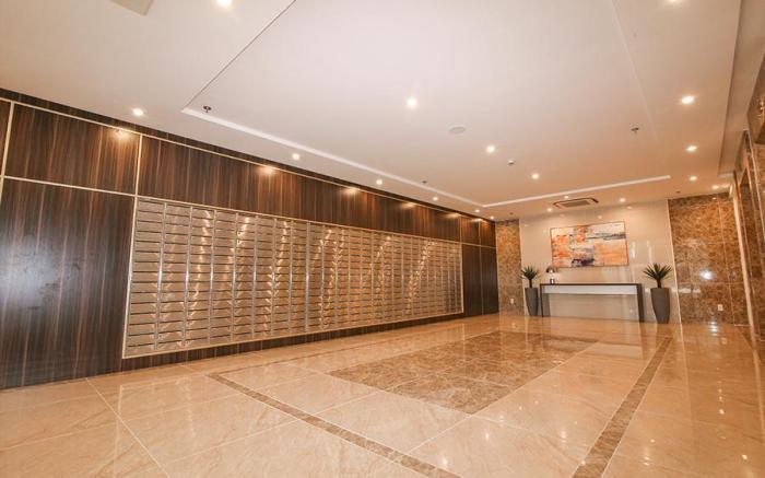 Sky Center Tan Son Nhat Airport Apartment