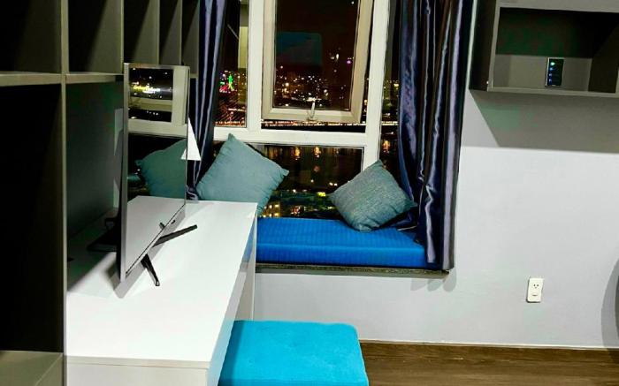 3 Bedroom, 2 Bathroom Penthouse  Apartment