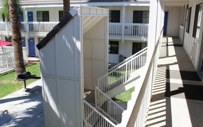 Motel 6 Coalinga, CA - East