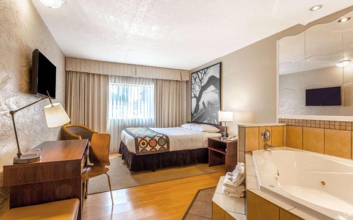 Super 8 By Wyndham Duncan