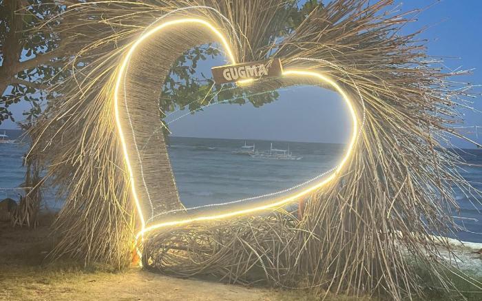 On Board Panglao Beach Hostel & Resort