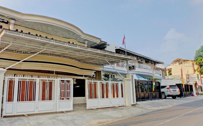 Super OYO 92945 Guest House Nusa Indah Syariah