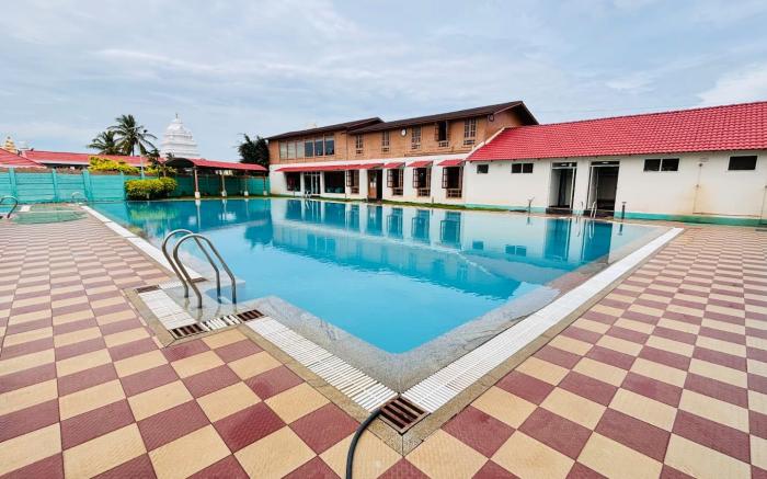 Tranquil Revtree Resort 