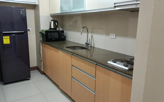 Hilander's Condotel Near Terminal 3 Airport