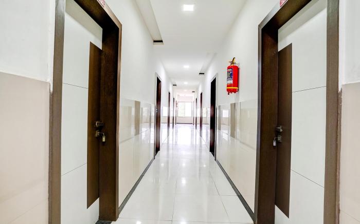 FabExpress Sai Lodging - Nashik Railway Station