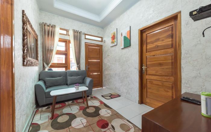 RedDoorz @ Villa De ZamZam Ciater