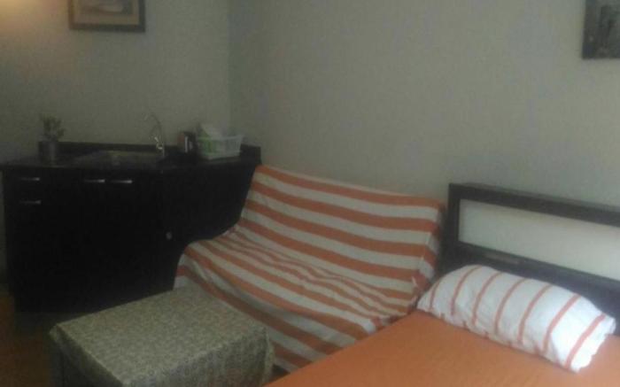 Chan Kim Don Mueang Guest House, free parking space and free Wifi