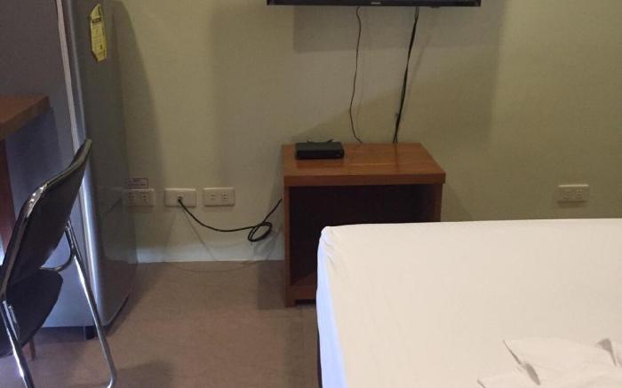 Spacious Studio Apartment B201