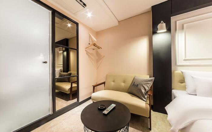 Jani B Hotel Seryu Station