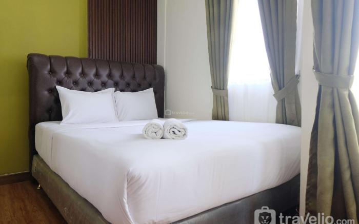 Modern 3BR Gateway Ahmad Yani Cicadas By Travelio