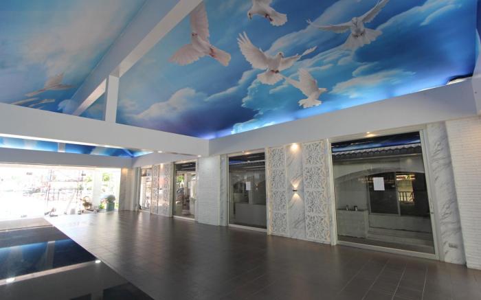 Pooh Beach Resort & Spa