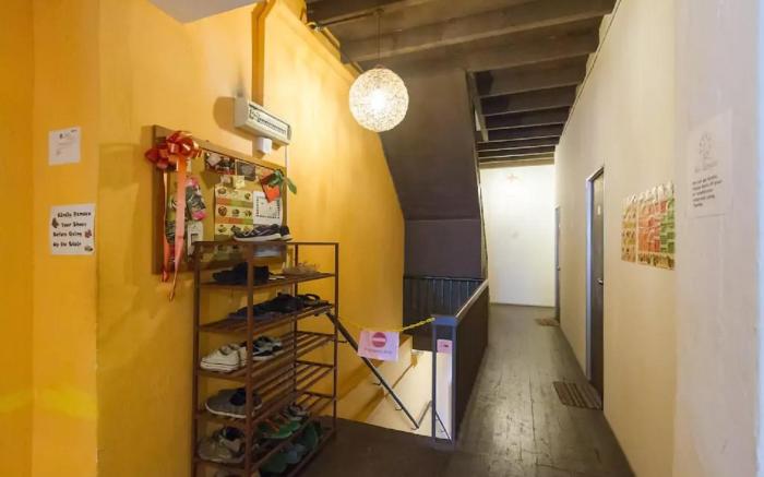 Cocoa Mews Cafe & Home