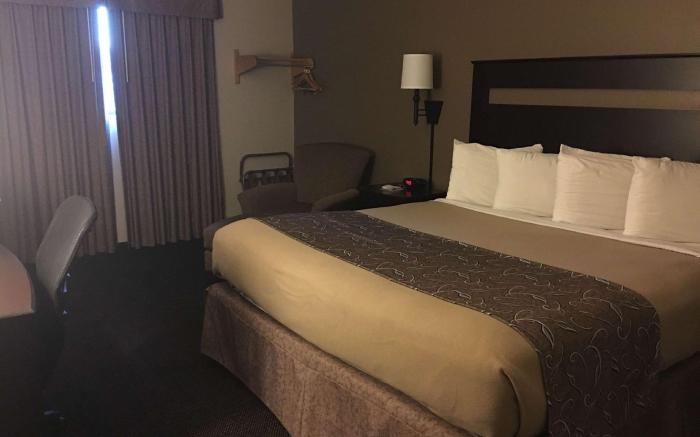 Super 8 By Wyndham Lincoln North