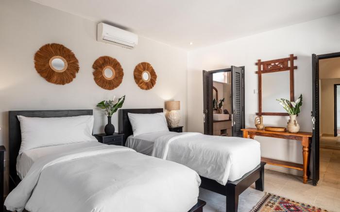 Villa Allegria Canggu 6BR  Near Beach & Finns