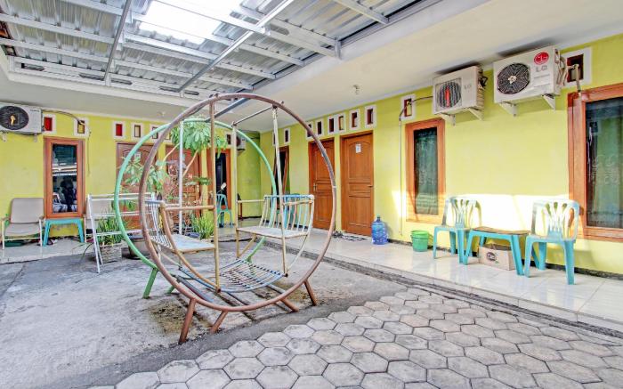 OYO 92998 Wiludjeng Guesthouse