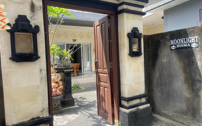 Moonlight Bisma