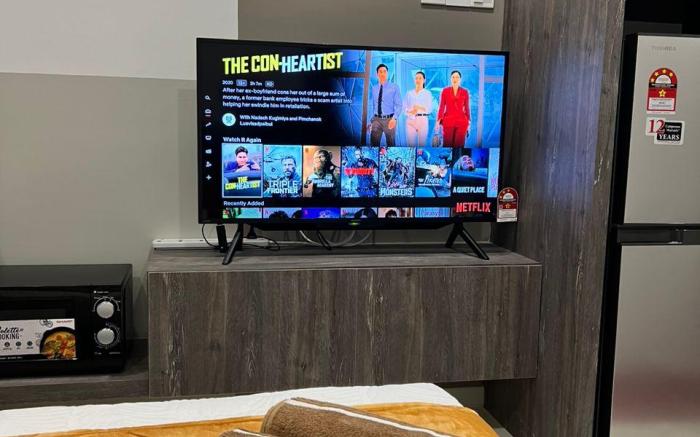 KLIA Deluxe Suite (2Pax) Free Wifi | Netflix |Pool