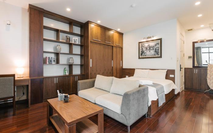 Hi.Home House - Ngoc Khanh Lake