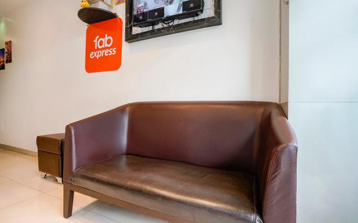FabExpress Park Residency - Nr. Mumbai International Airport
