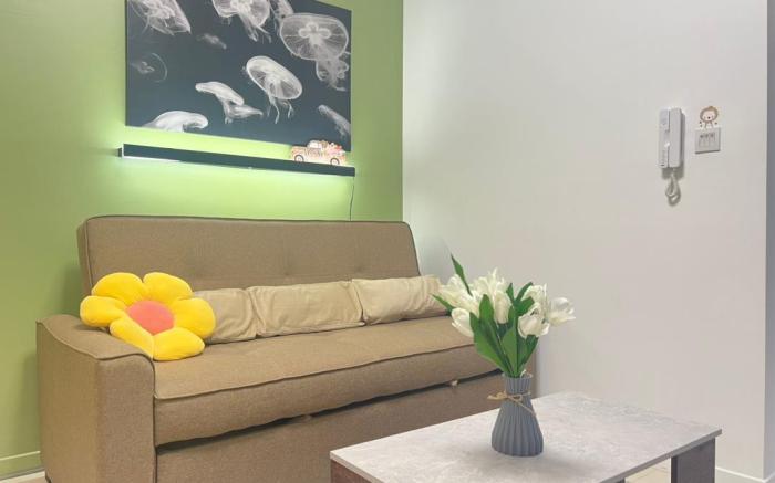 Paradigm Residence, Gemini Suite by Antlerzone
