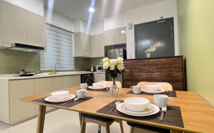 Paradigm Residence, Gemini Suite by Antlerzone