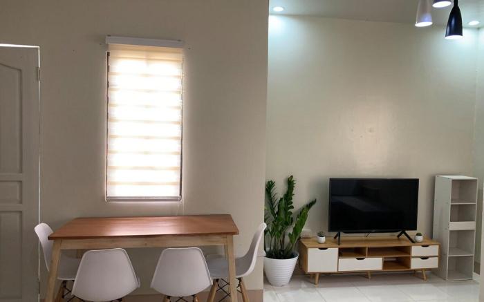 Cozy Staycation agoda|Hot shower|Wi-fi & Netflix|
