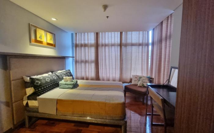 Cozy 2br with bathtub