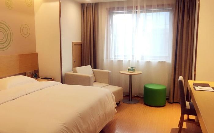 GreenTree Inn Shaoxing Lihai Dongsen Commercial Square Branch