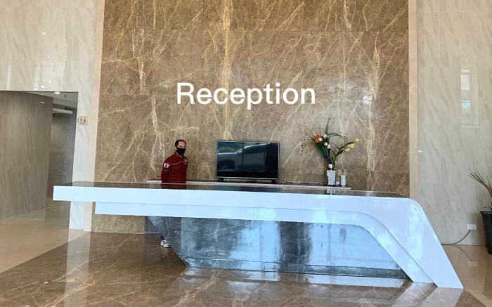 Wiwi Formosa Residence-Kitchen-Balcony-Netflix
