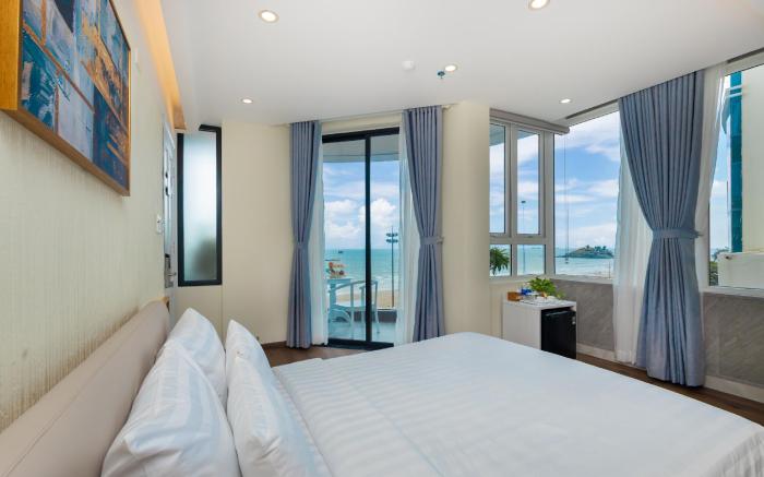 One Season Boutique Hotel Vung Tau - Beachfront