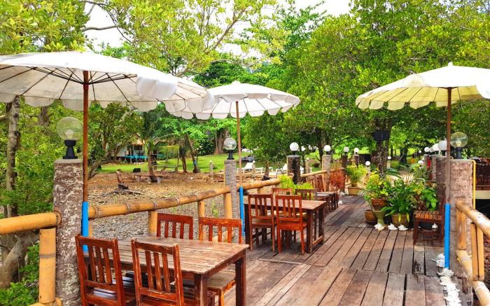 bay yard hut kohchang