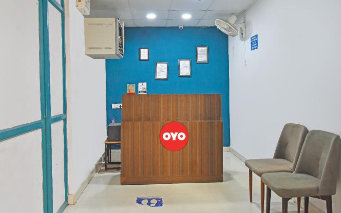Hotel O Grand Residency Near Kasi Talkies