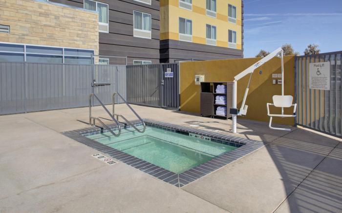 Fairfield Inn & Suites Bakersfield North/Airport