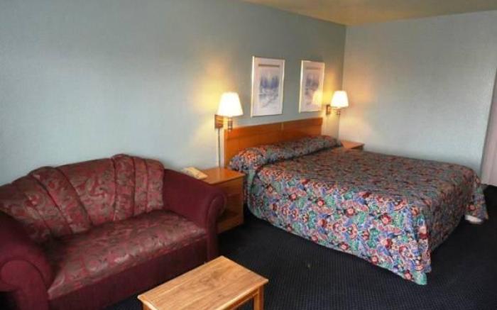 Applegate Inn