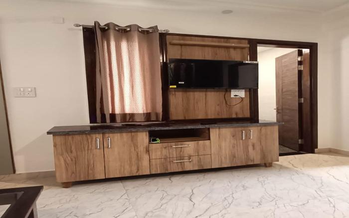 Glory Homes 85 - 2 BHK Apartment for Homestay