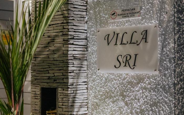 VILLA SRI - 3 Bed Private Pool Villa in Seminyak