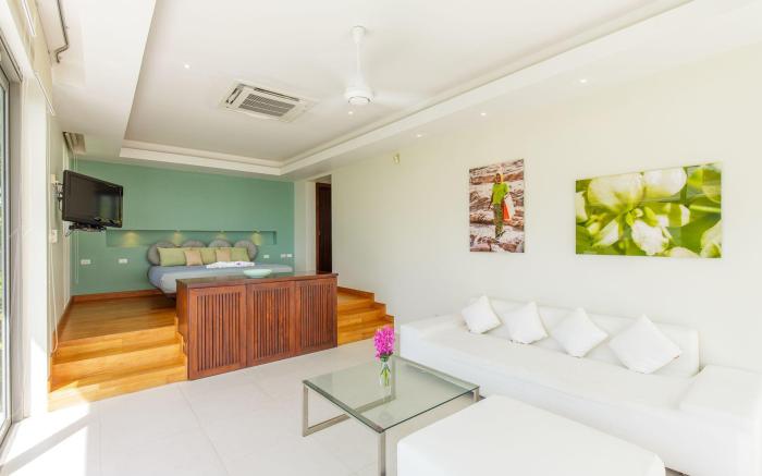 Baan Asan | 5BR Taling Ngam Beachfront Beach Villa