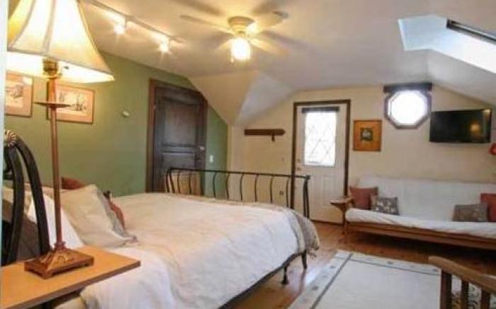 Old Saco Inn