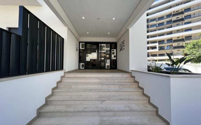 PRAIA DA ROCHA MODERN by HOMING