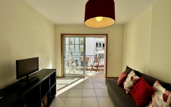 ALBUFEIRA BRIGHTNESS by HOMING