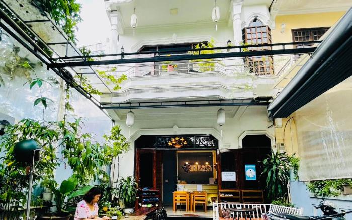 Shark Homestay