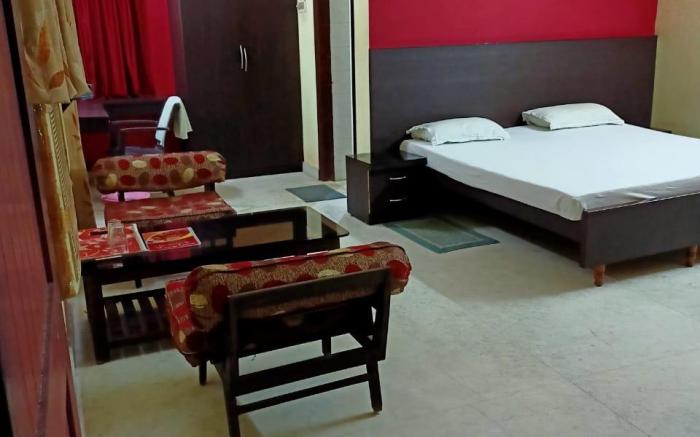 MADHUR RESIDENCY