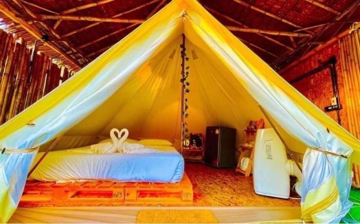 Bridge Hill Cafe Glamping